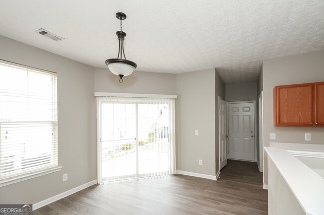 Photo - 4627 Legacy Square