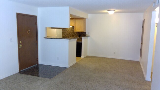 Photo - Condo for rent - Aurora CO 80017 - 1bd 1 ba, just minutes away from Buckley AFB Unit 103