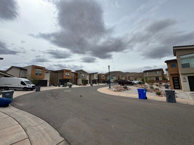 Photo - Beautiful 3 bed 2.5 bath Home!