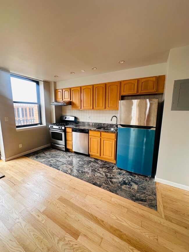 Photo - 36-36 Prince St Unit 11E