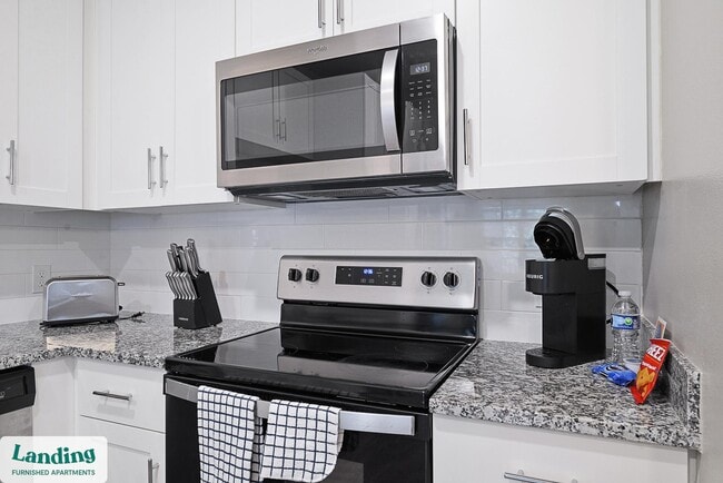 Photo - 3060 Southcreek Blvd Unidad 9-206