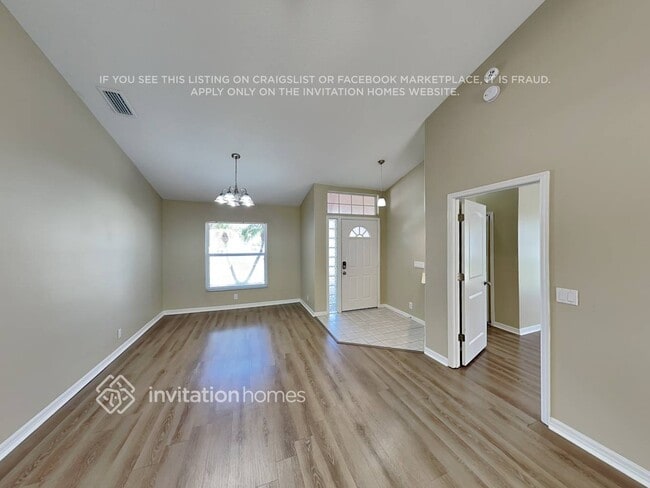 Photo - 4208 74th Ave E