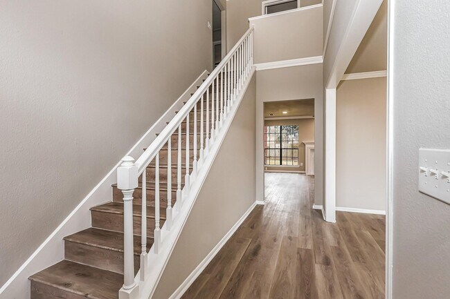 Photo - 18703 Evergreen Falls Dr