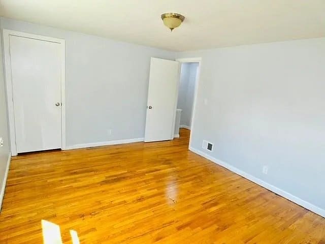 Photo - 21 Saratoga Rd