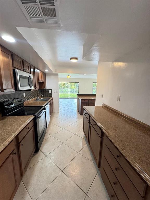 Photo - 3167 Coral Springs Dr