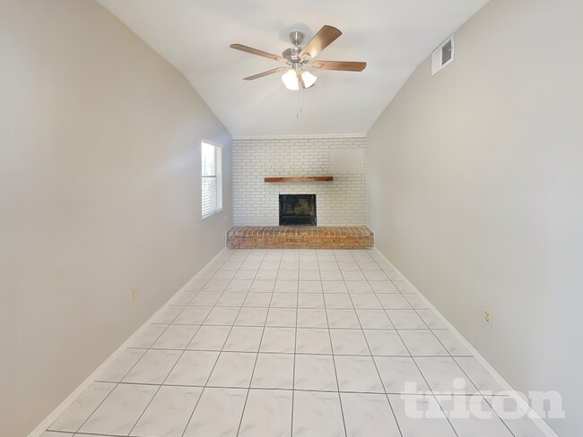 Photo - 120 Waverly Dr