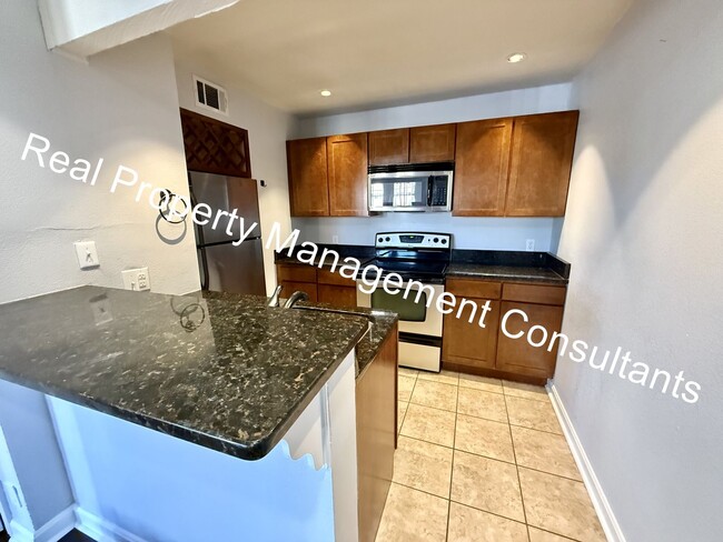 Photo - 4727 Jarboe St Unit 1