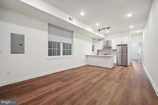 Photo - 2513 N Howard St Unit 301