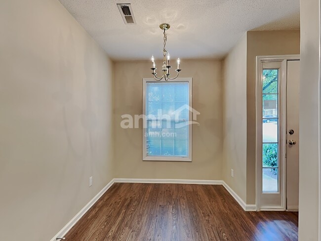 Photo - 100 Tudor Downs Rd