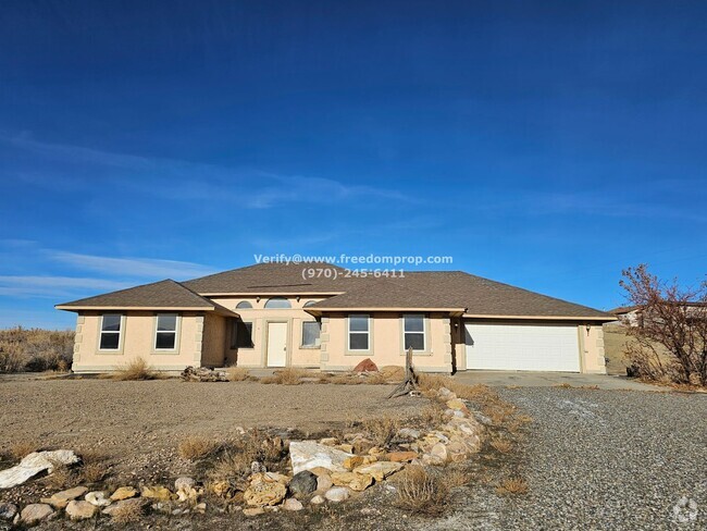 Building Photo - Whitewater living with lots of open space Rental