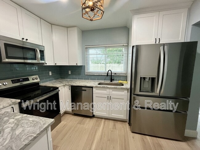 Photo - 8330 Waverly Rd N