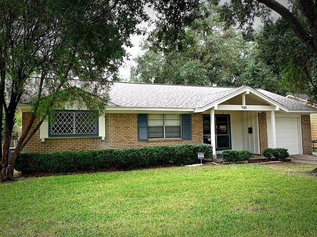 Photo - 7151 Neff St