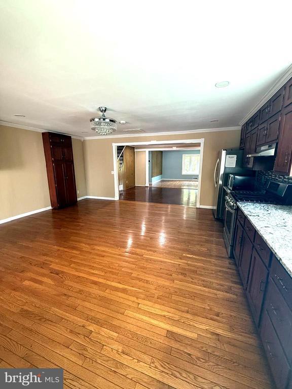 Photo - 816 Crothers Ln