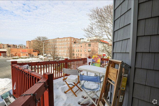 Building Photo - 40 Brainerd Rd Unit 2 Rental