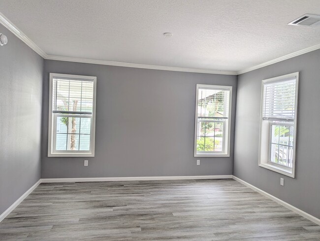 Photo - 602 Choo Choo Ln