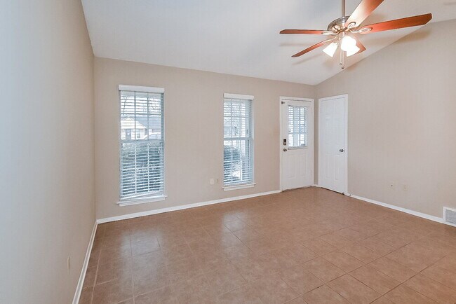 Photo - 4210 Brighton Dr