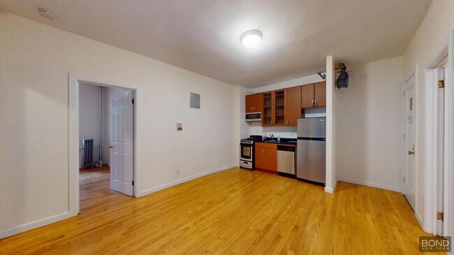 Building Photo - 2 bedroom in NEW YORK NY 10014 Unit 2C Rental