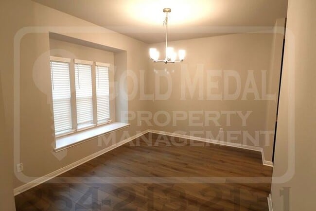 Photo - 1810 Horatio St