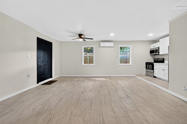 Photo - 23130 Bayleaf Dr