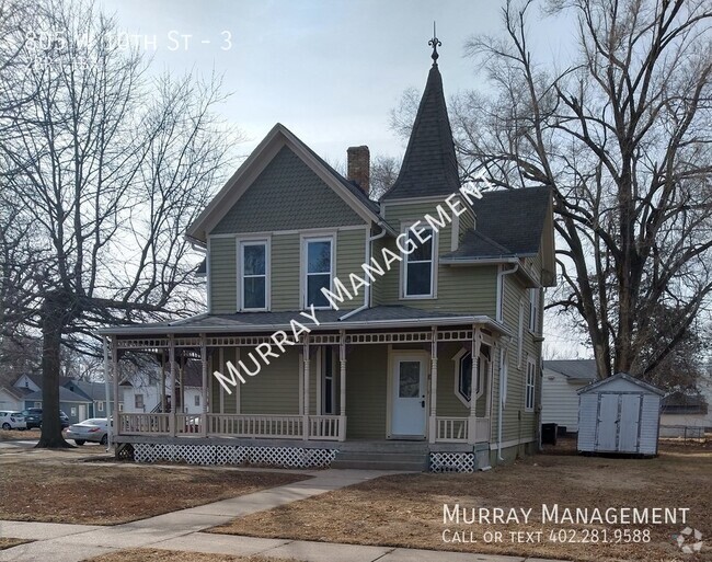 Building Photo - 805 W 10th St Unit 3 Rental