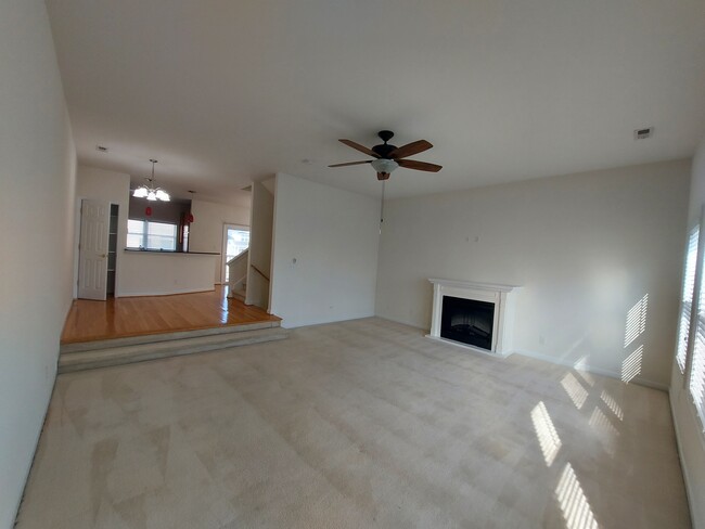 Photo - 2100 Baltic Ave Townhome