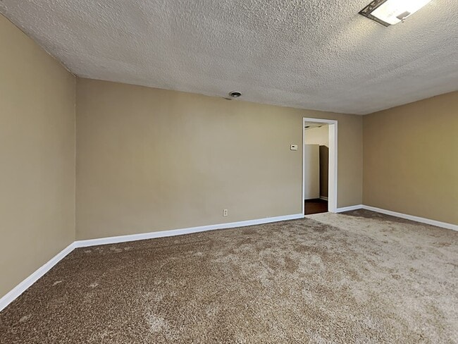 Photo - 812 W Smith Valley Rd