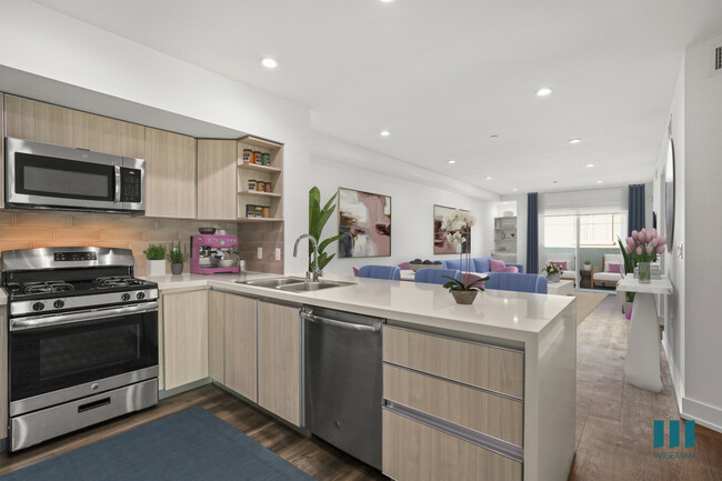 Open-Concept Kithen with Countertop Bar - Colby Missouri by Wiseman Rental