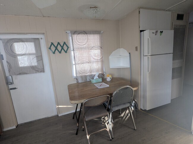 Photo - 120 Fortner Ave