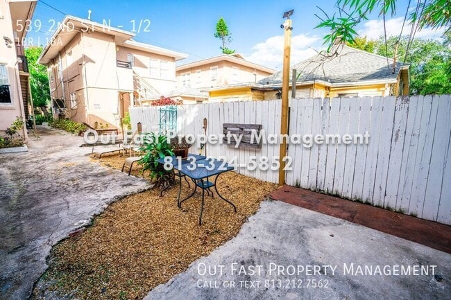 Photo - 539 2nd St N Unidad 1/2