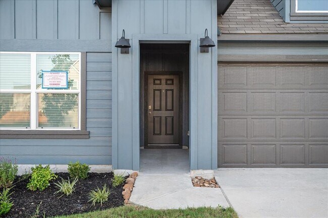 Photo - 379 Wayne Wy