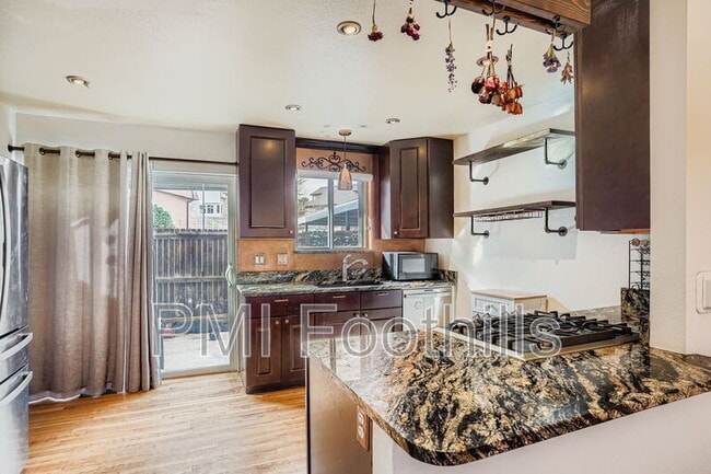 Photo - 171 Holman Way