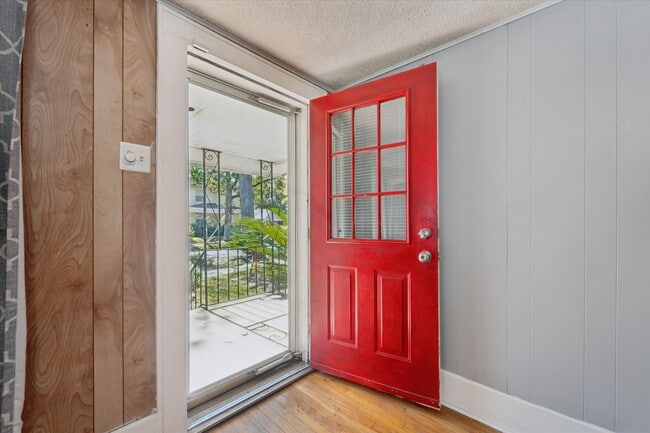 Photo - 742 E Park Ave