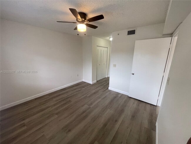 Photo - 4155 N Haverhill Rd Unit 1402
