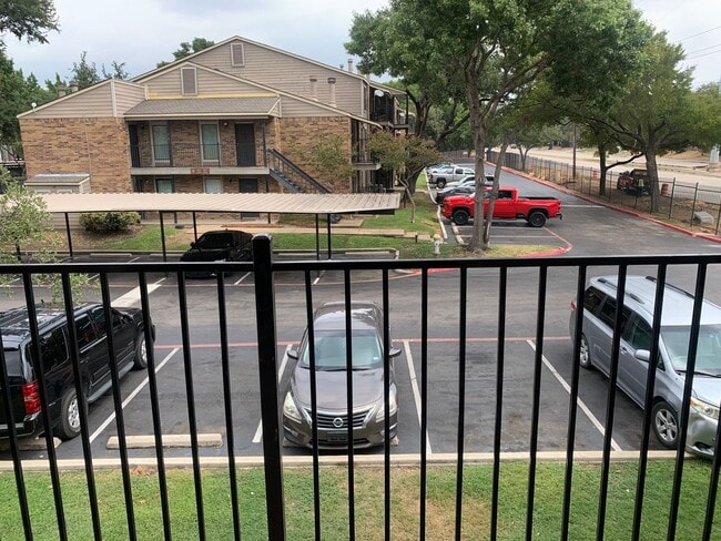 Photo - 8109 Skillman St
