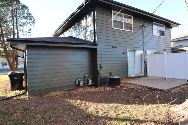 Photo - Updated 3-Bed Duplex with 1.5 Baths in Appleton