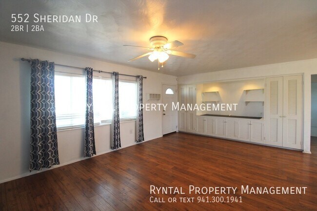 Photo - 552 Sheridan Dr