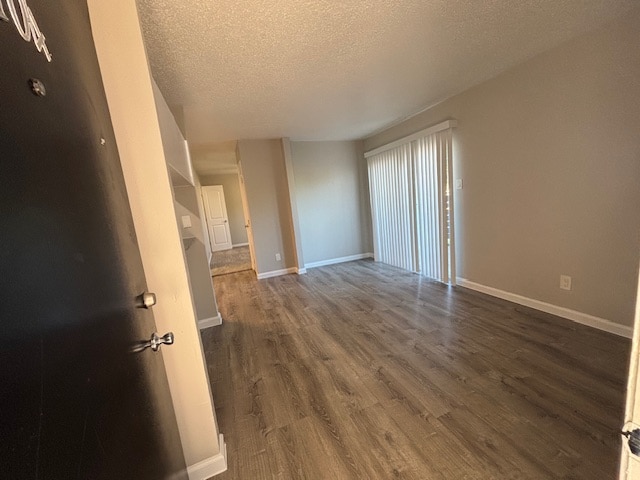 Photo - 2010 Estrada Pkwy Unit 06-208