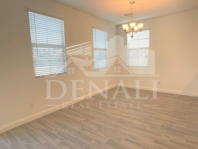 Photo - 242 N Sunrise