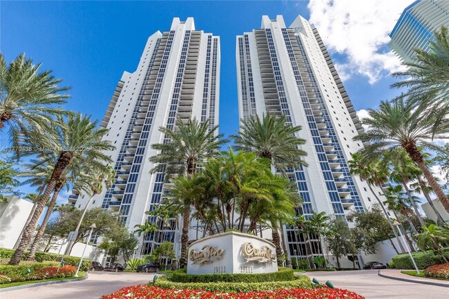 Building Photo - 19111 Collins Ave Unit 1007 Rental