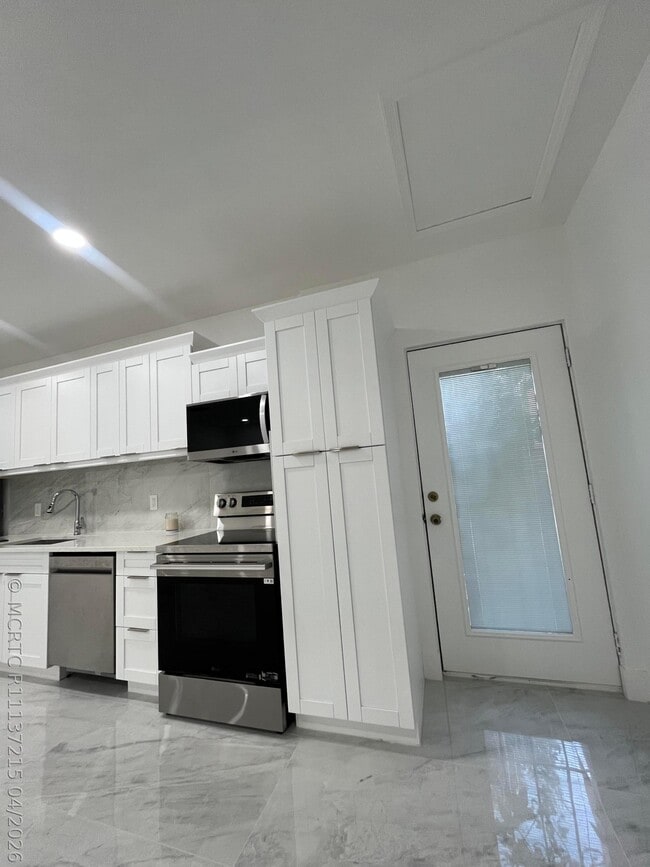 Building Photo - 4588 Old Military Trail