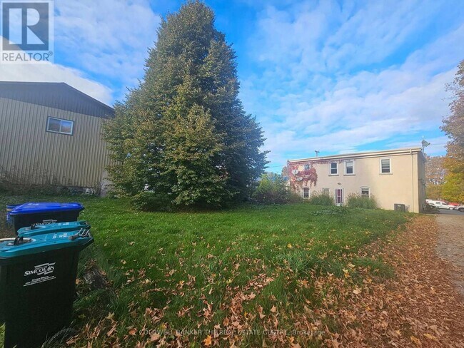 Photo - 4570 Penetanguishene Rd