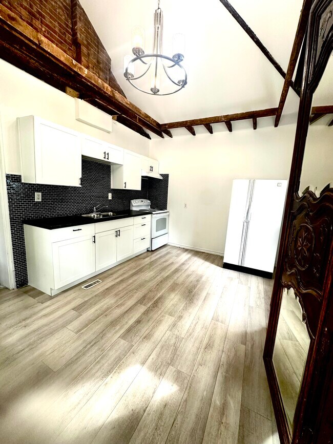Photo - Main Floor 2 bedroom with Parking Unité 1