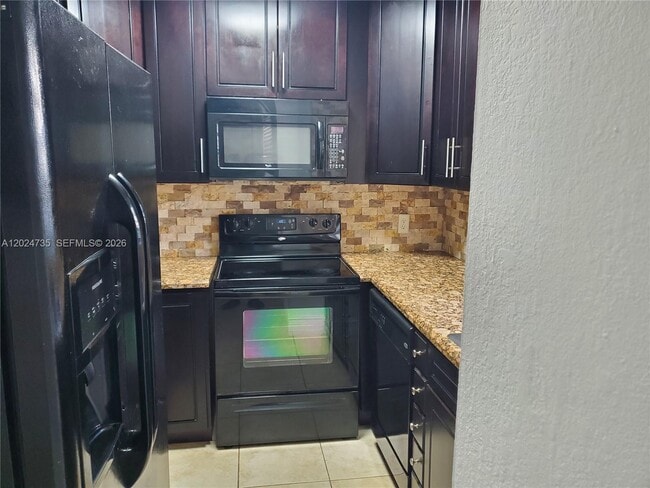 Building Photo - 1300 Moffett St Unit 106