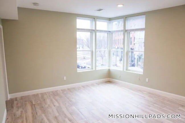 Photo - 10 Roxbury St Unit 11