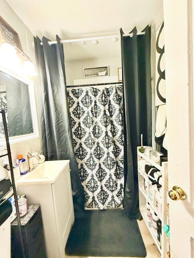 Photo - 52 Draper St Unit 1