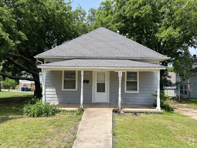 Building Photo - 706 S Knoblock St Rental