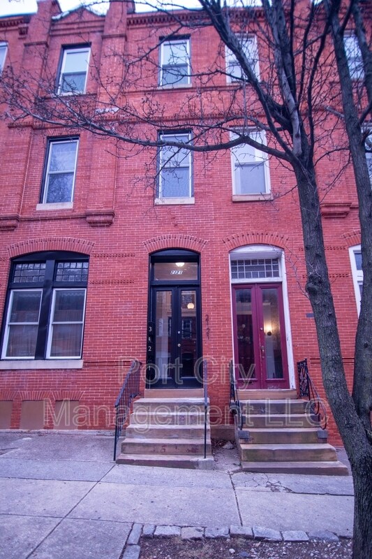 Photo - 2121 St Paul St