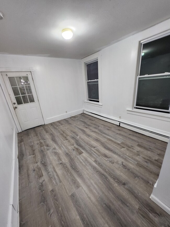 Building Photo - 84 Salem St Unit 84 salem st 2 floor B