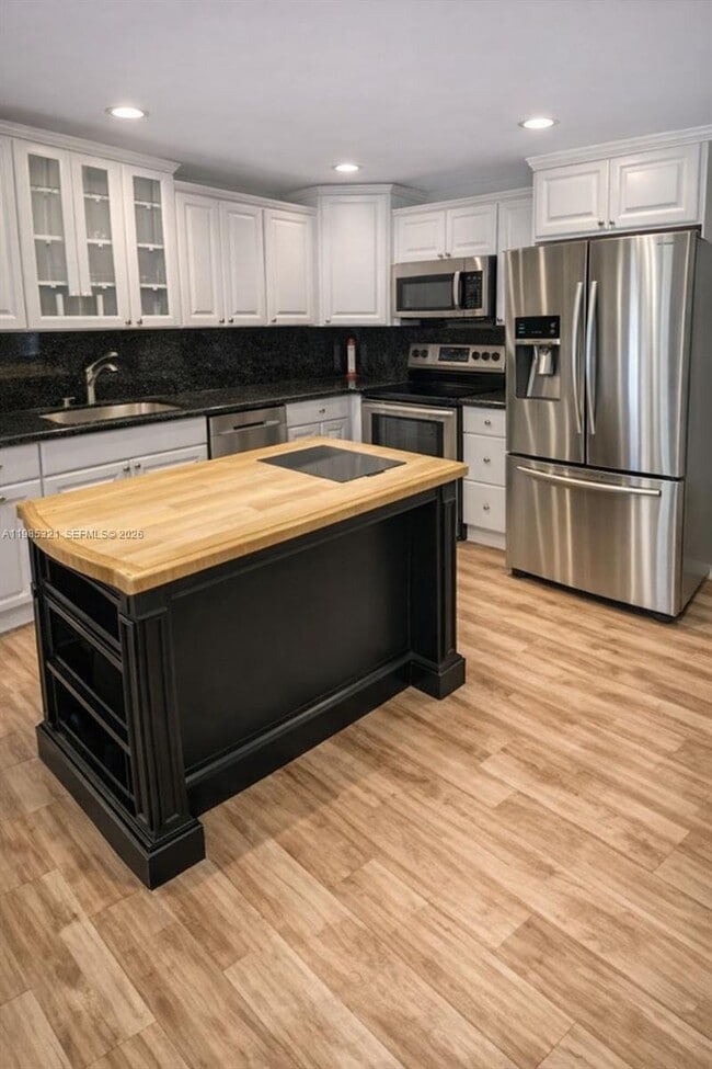 Photo - 23 Lexington Ln W Unit C