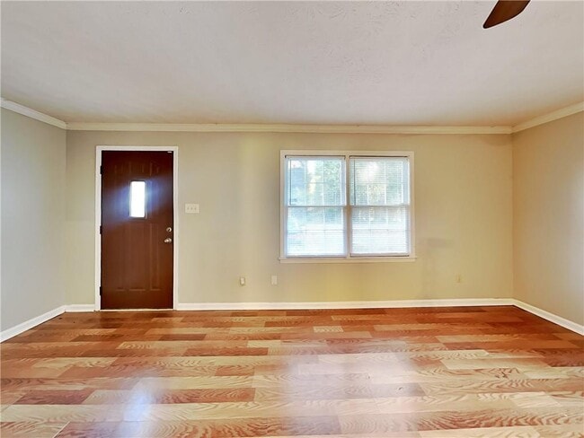 Photo - 2140 Kings Gate Cir SW